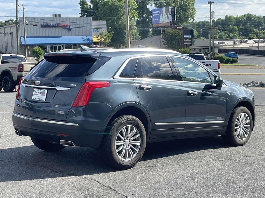Vehicle image 6 of 45