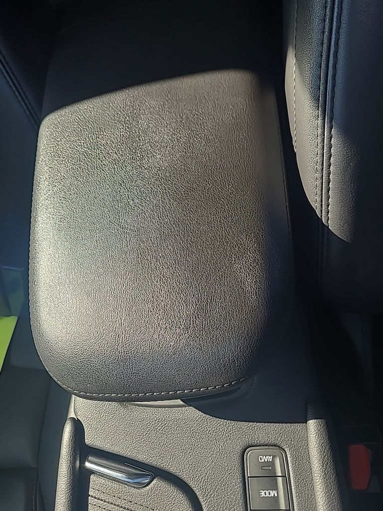 Vehicle image 26 of 29