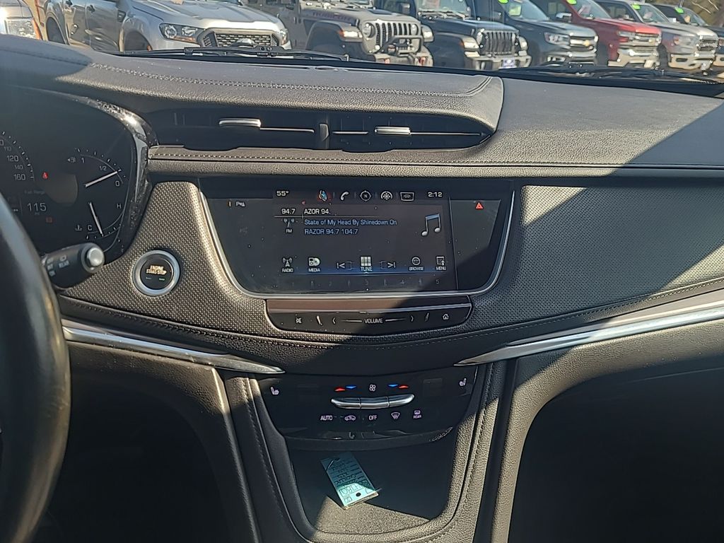 Vehicle image 18 of 29