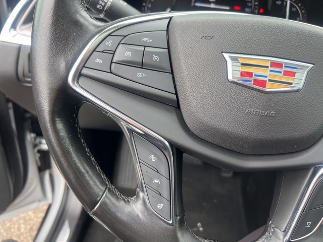 Vehicle image 17 of 31