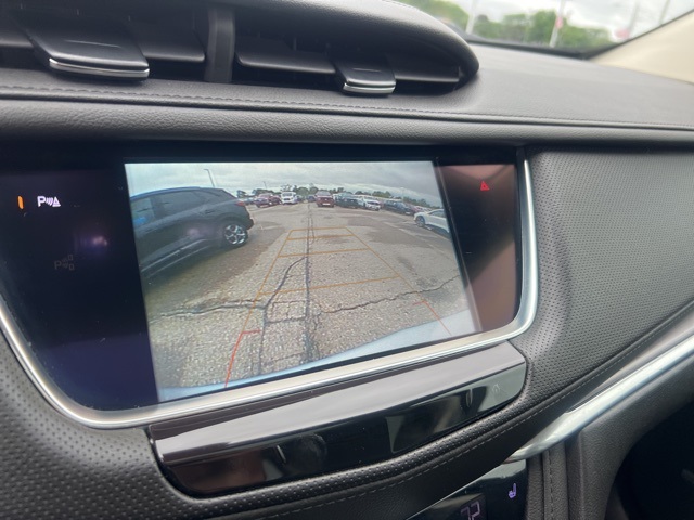 Vehicle image 21 of 31