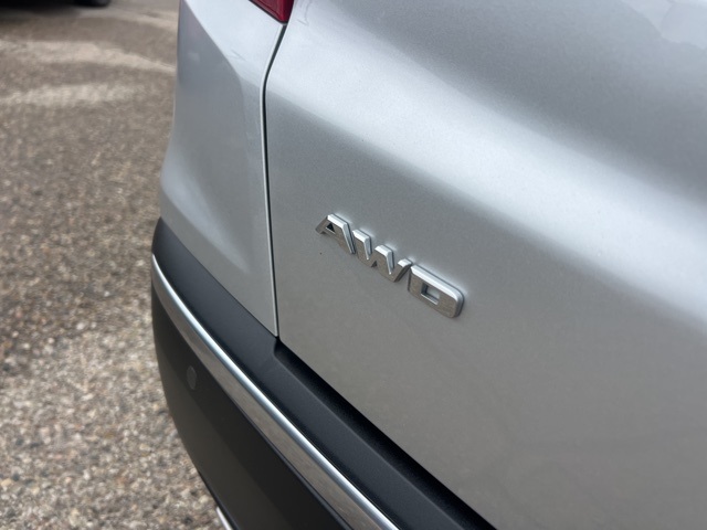 Vehicle image 25 of 31