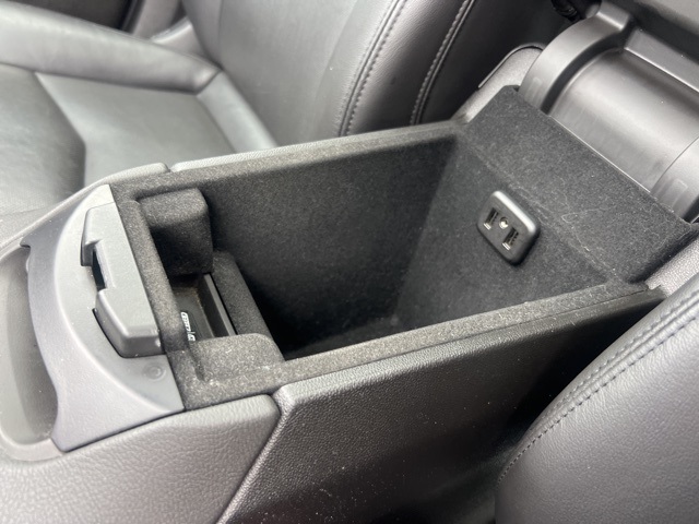 Vehicle image 22 of 31