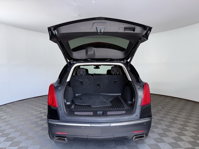 Vehicle image 11 of 37