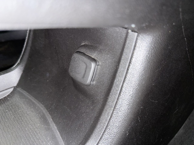 Vehicle image 34 of 37