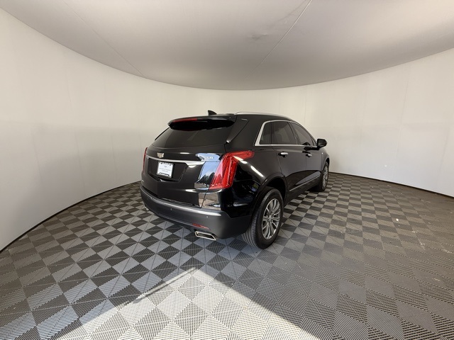 Vehicle image 5 of 37