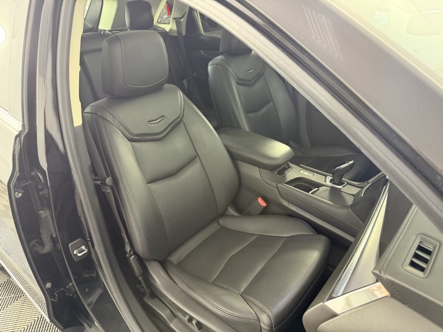 Vehicle image 13 of 37