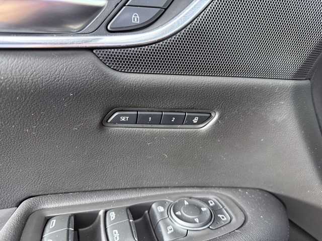 Vehicle image 37 of 37