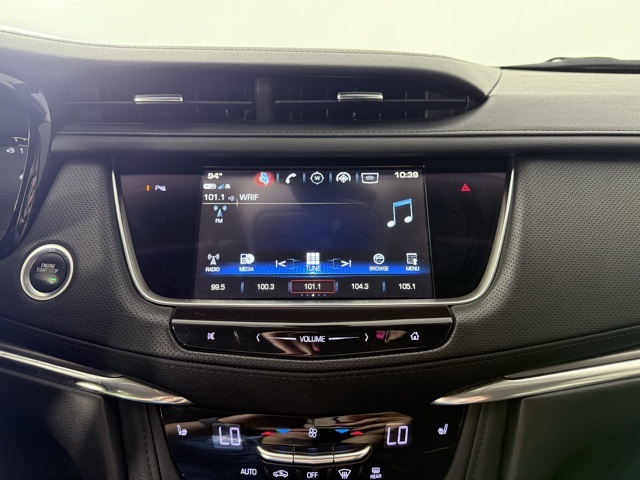 Vehicle image 21 of 37