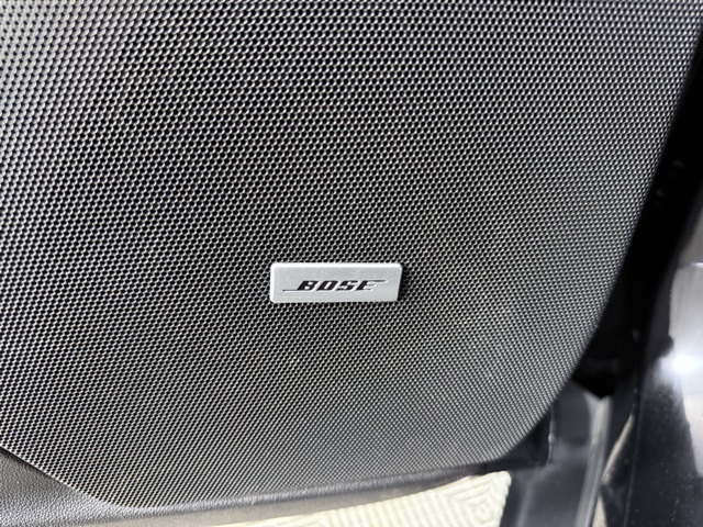 Vehicle image 28 of 37