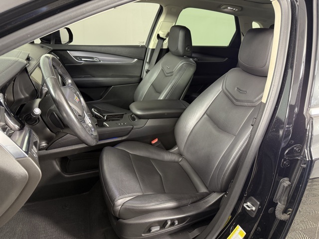 Vehicle image 14 of 37