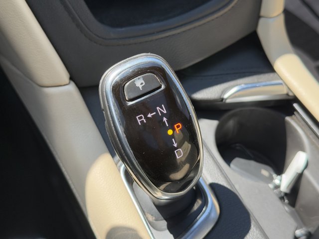 Vehicle image 22 of 32