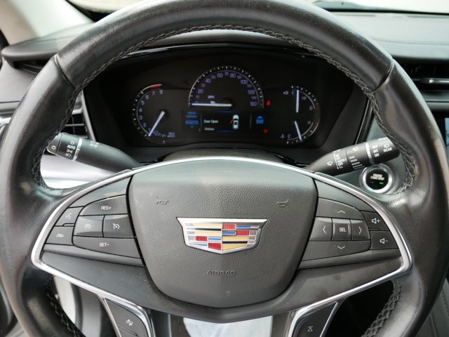 Vehicle image 16 of 23