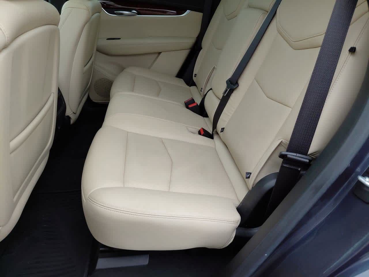 Vehicle image 18 of 35