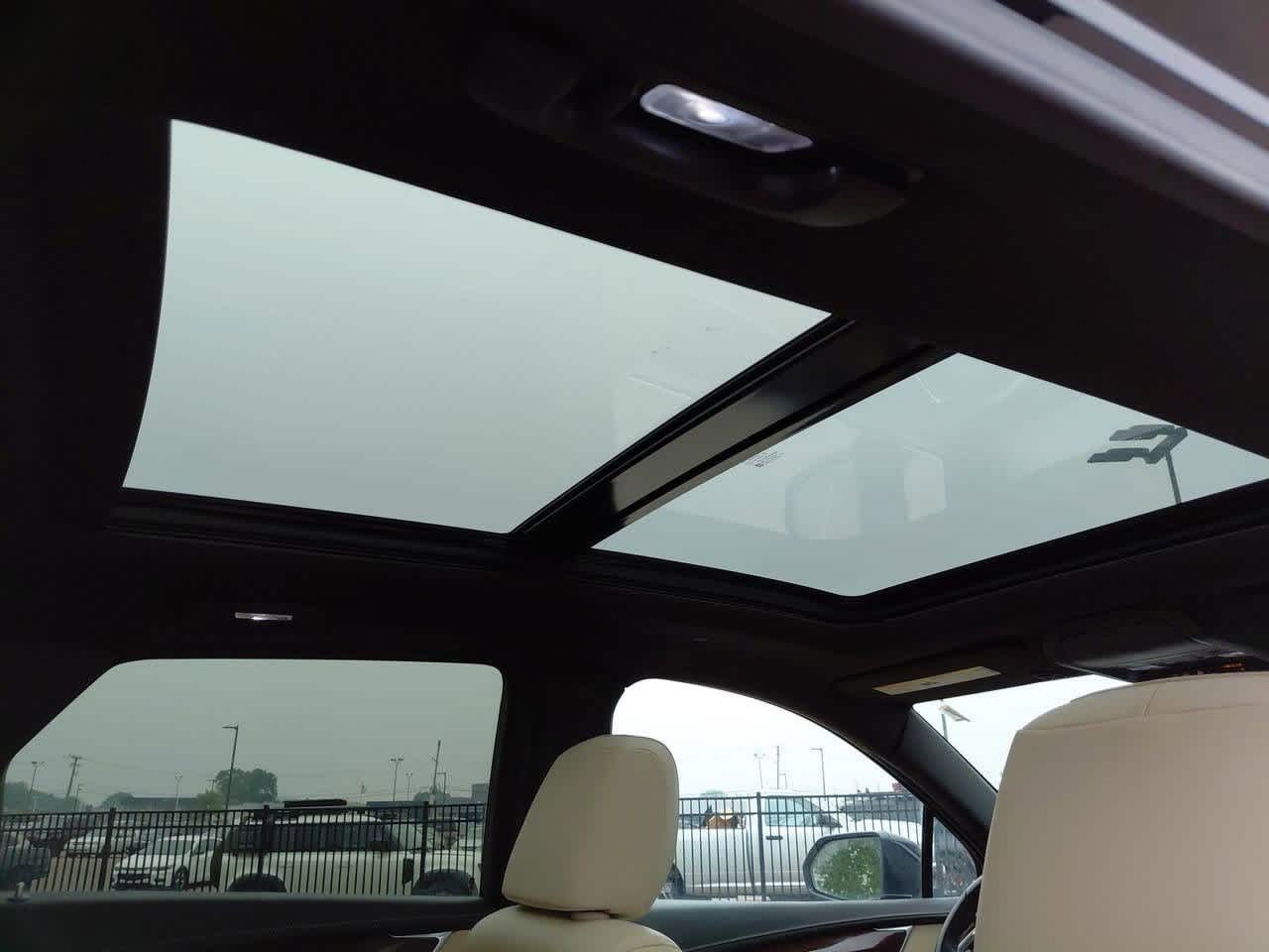 Vehicle image 20 of 35