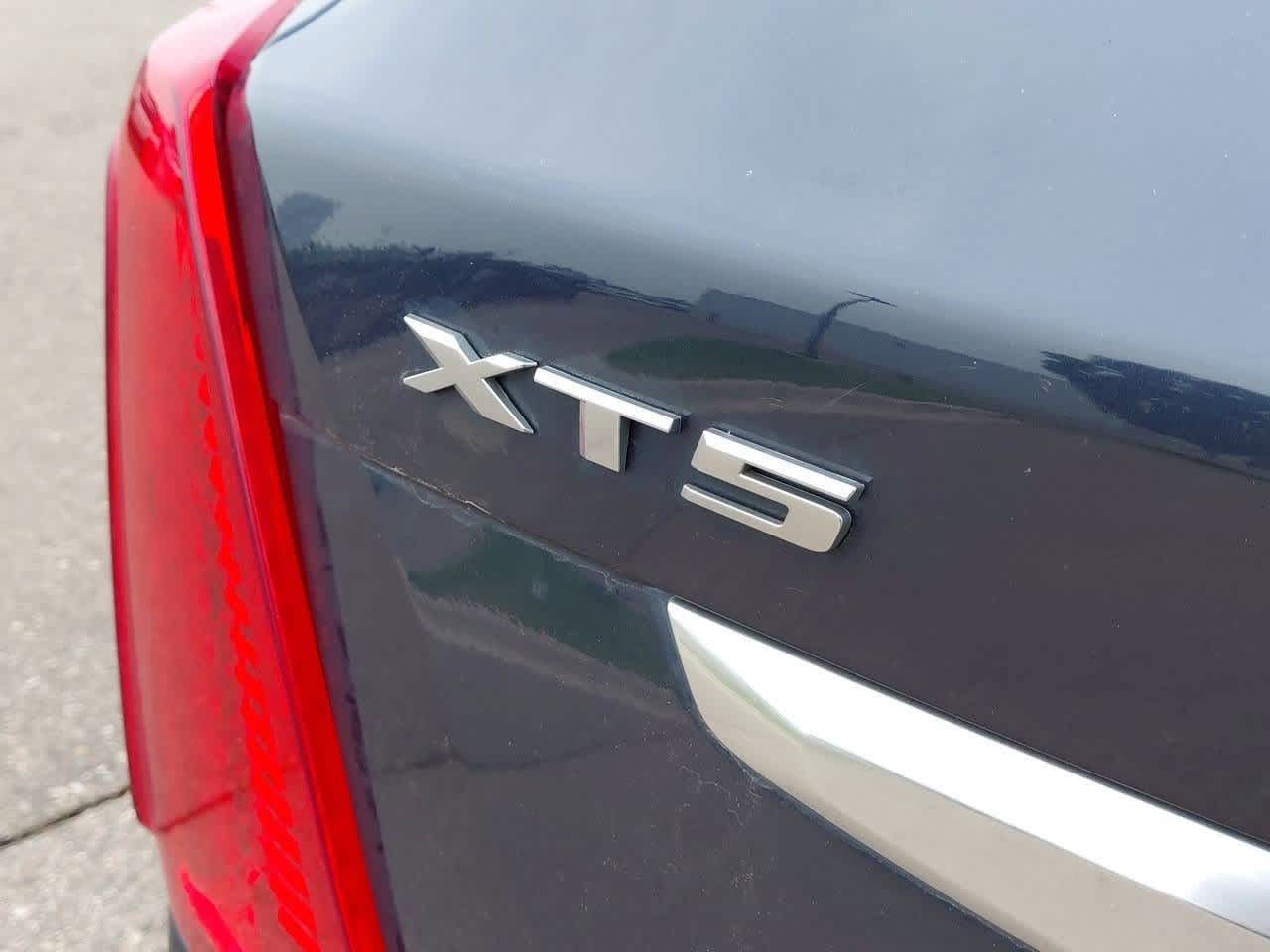 Vehicle image 11 of 35