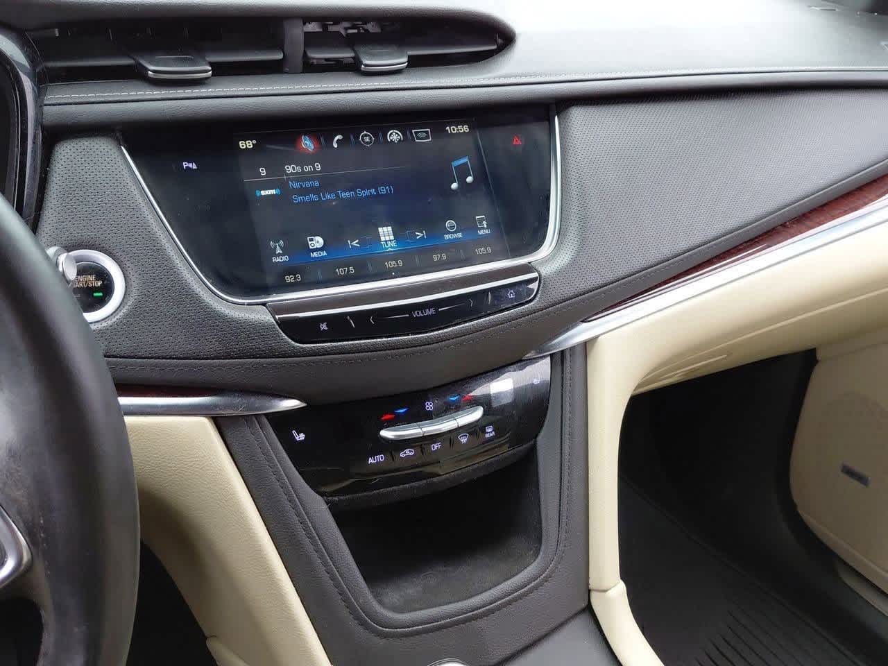 Vehicle image 27 of 35
