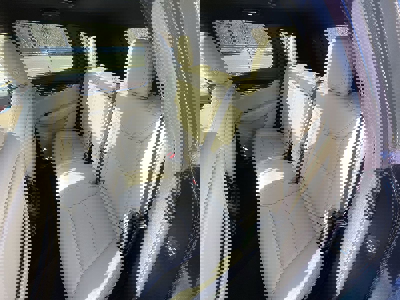 Vehicle image 26 of 36