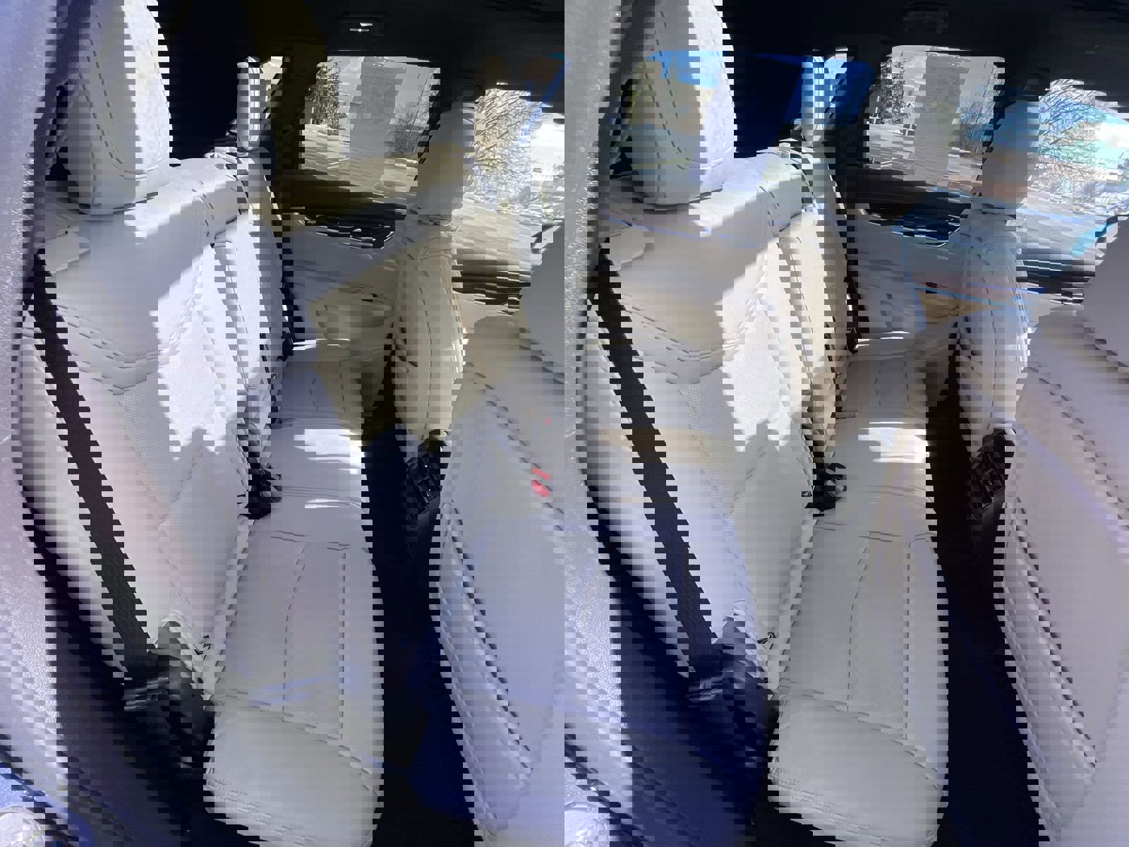 Vehicle image 28 of 36