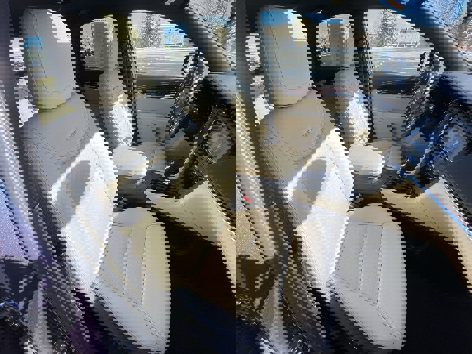 Vehicle image 29 of 36