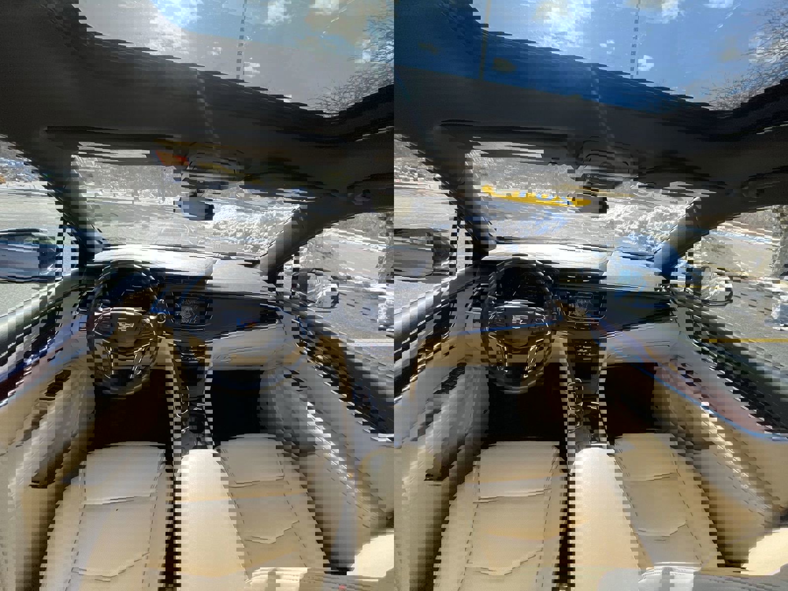 Vehicle image 21 of 36