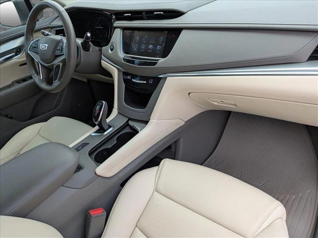 Vehicle image 22 of 25
