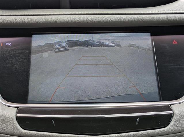 Vehicle image 14 of 25
