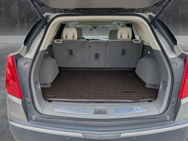Vehicle image 19 of 25