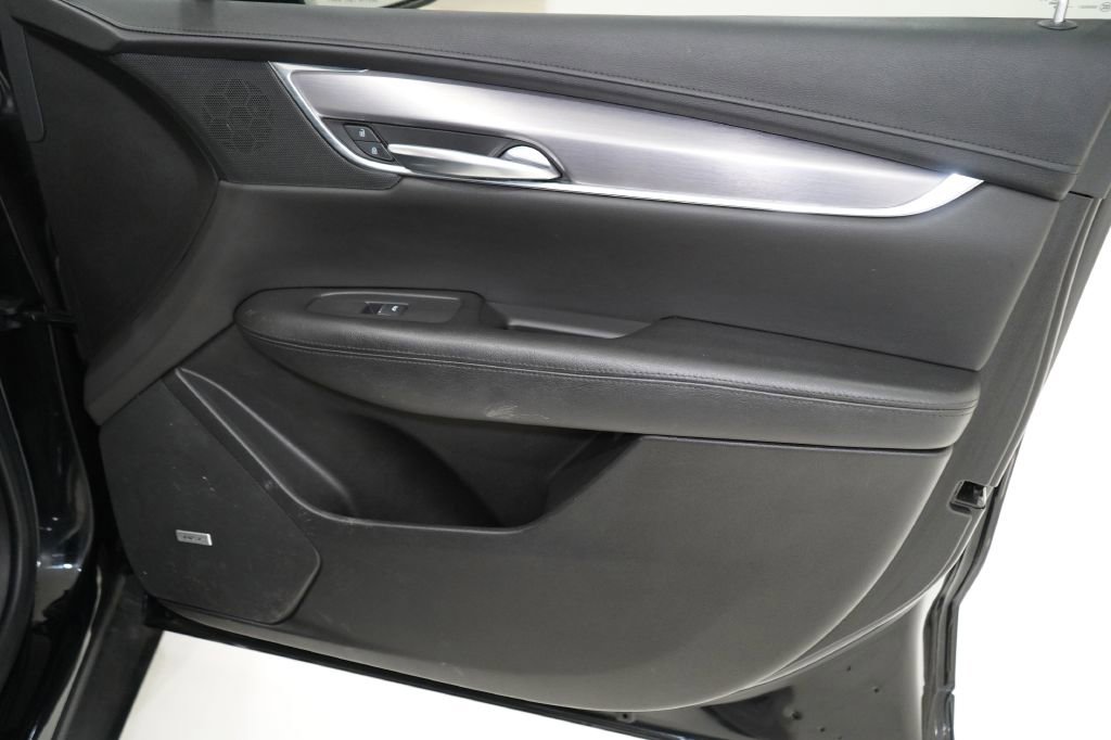Vehicle image 26 of 39