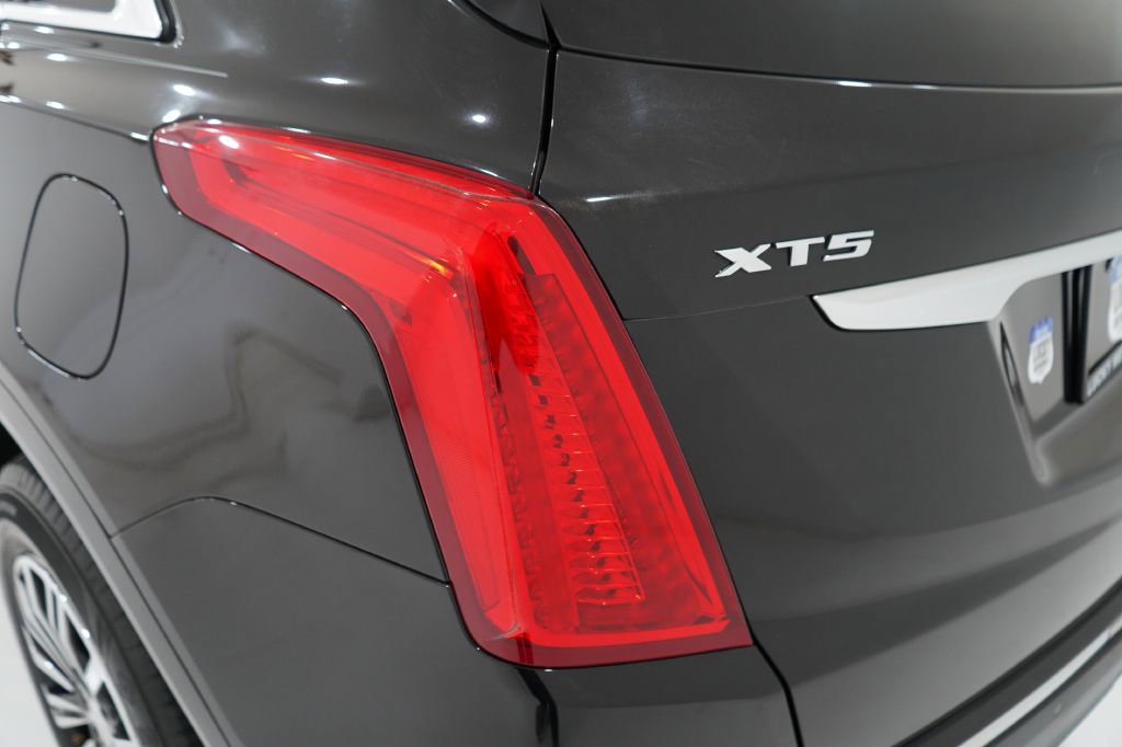 Vehicle image 15 of 39