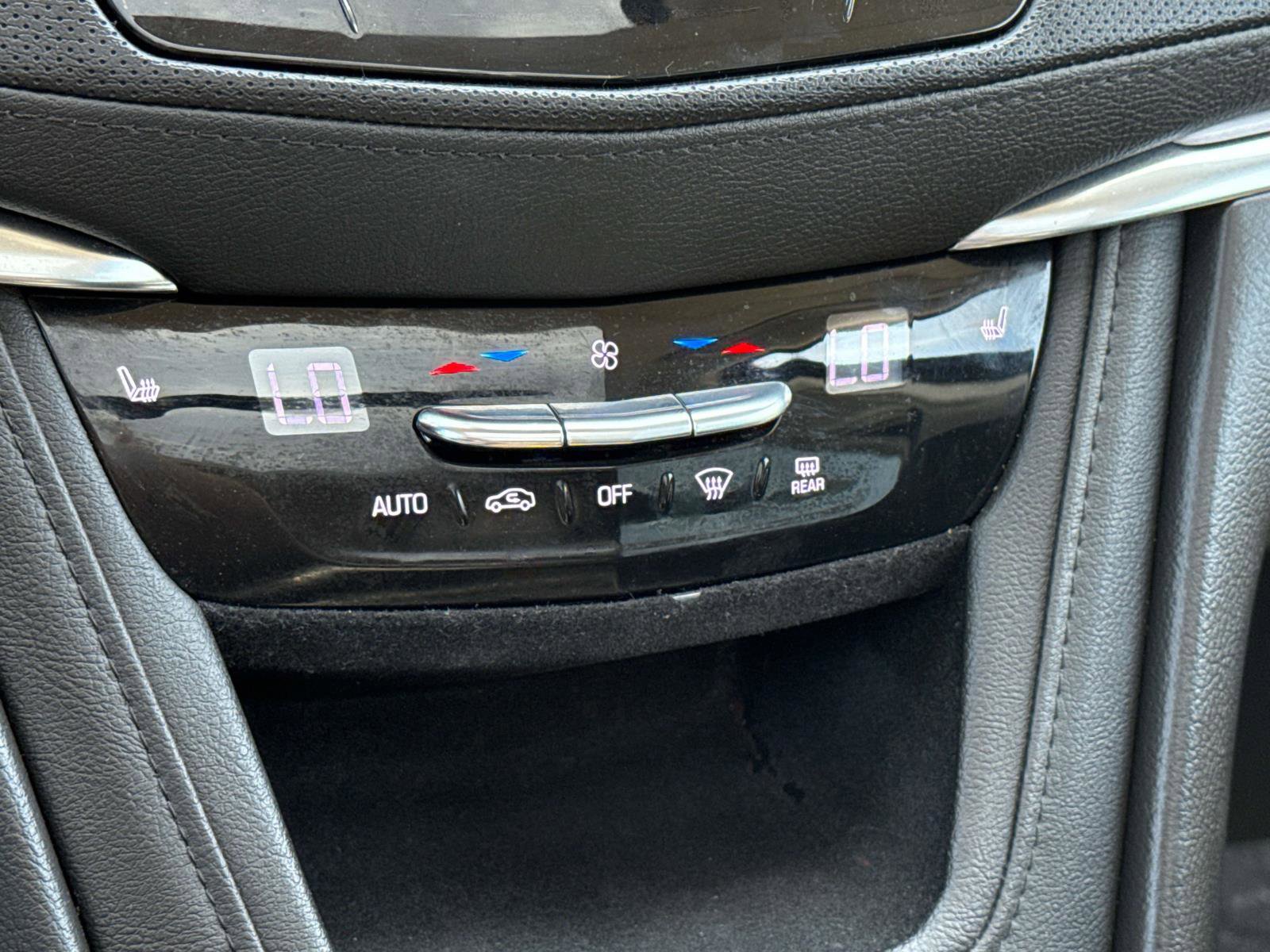 Vehicle image 22 of 30