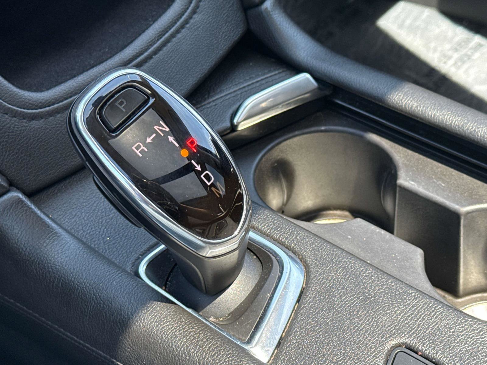 Vehicle image 17 of 30