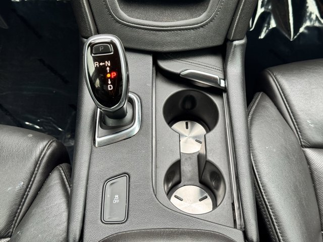 Vehicle image 21 of 25