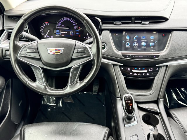 Vehicle image 14 of 25