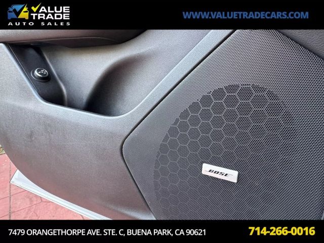 Vehicle image 12 of 16