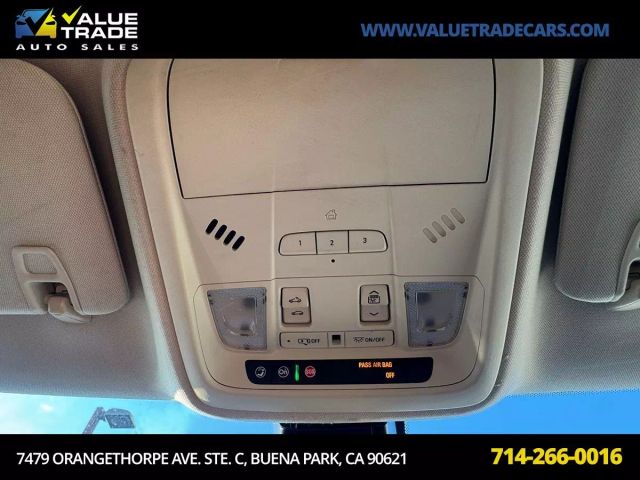 Vehicle image 14 of 16