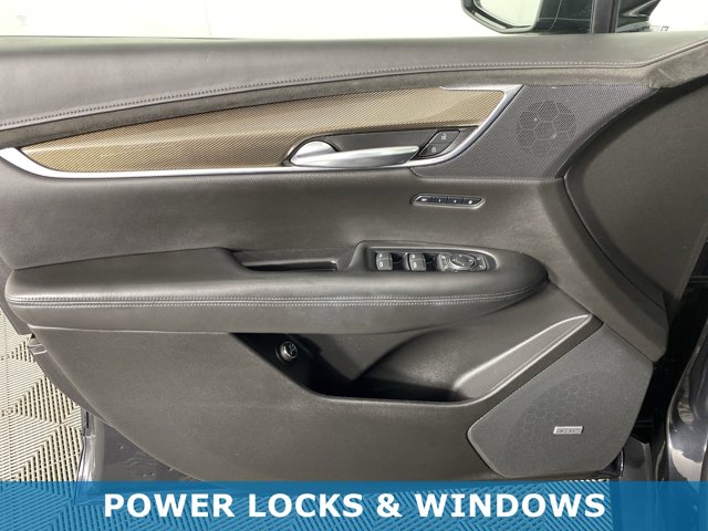 Vehicle image 14 of 36