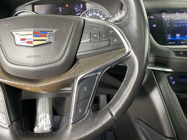 Vehicle image 25 of 36