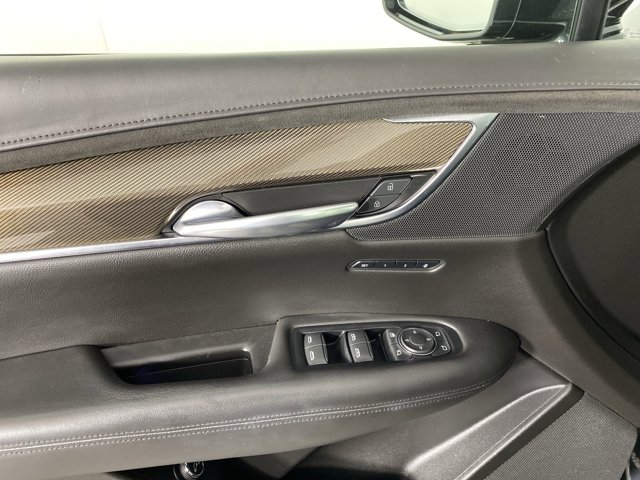 Vehicle image 16 of 36