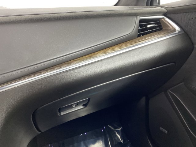 Vehicle image 32 of 36