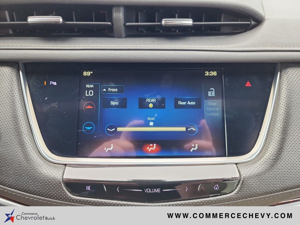 Vehicle image 18 of 44