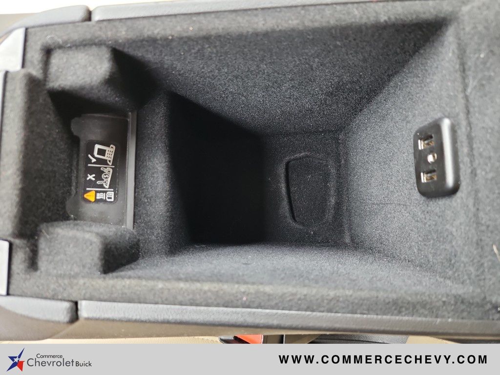 Vehicle image 22 of 44