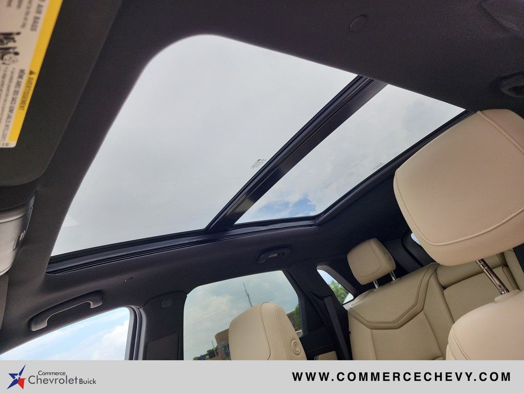 Vehicle image 27 of 44