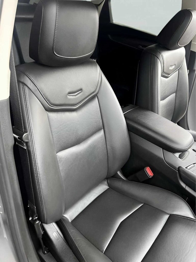 Vehicle image 11 of 20
