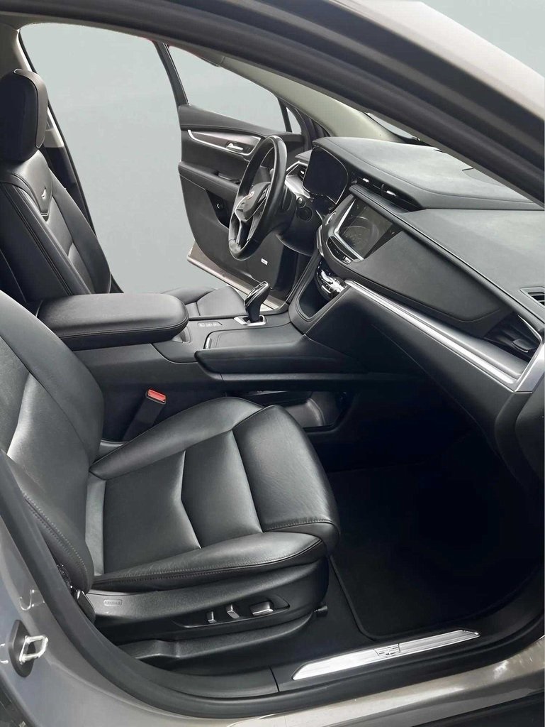 Vehicle image 19 of 20