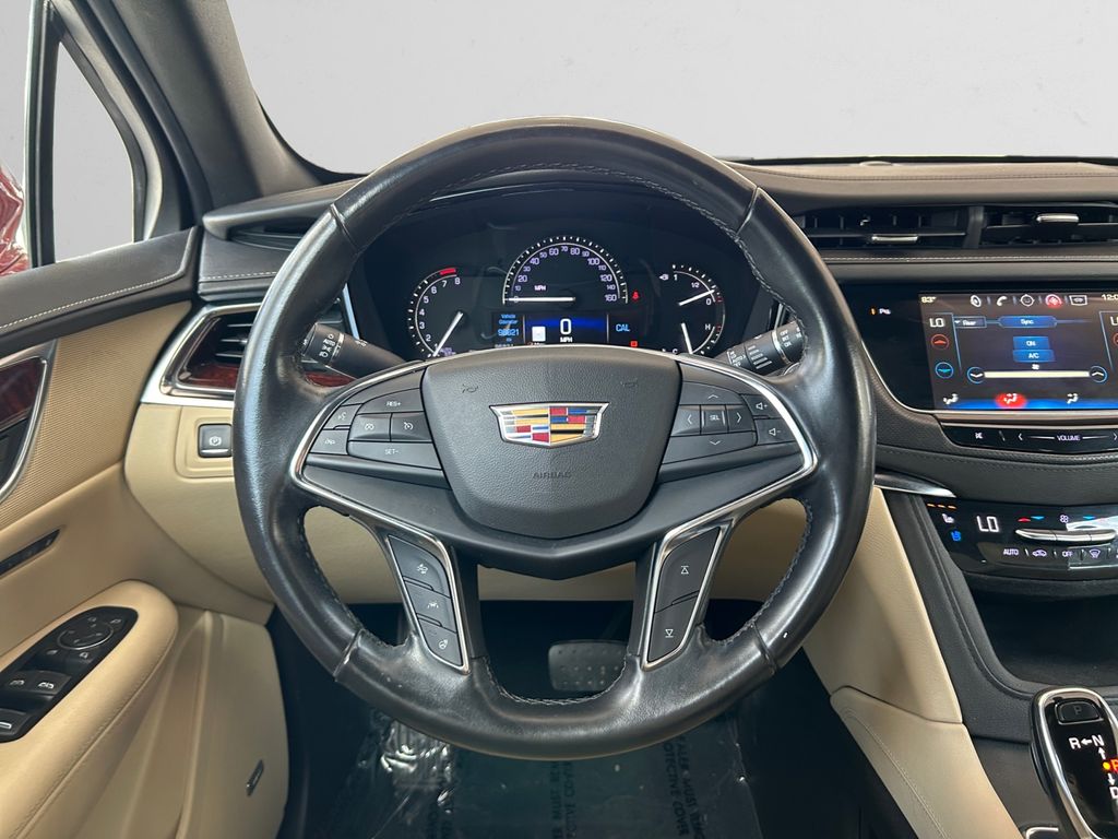 Vehicle image 12 of 24