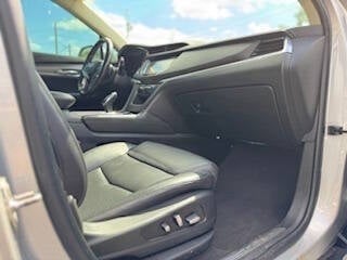 Vehicle image 19 of 45