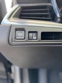 Vehicle image 29 of 45