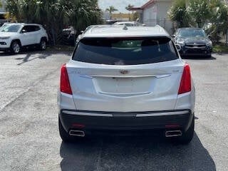 Vehicle image 11 of 45