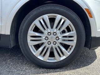 Vehicle image 15 of 45